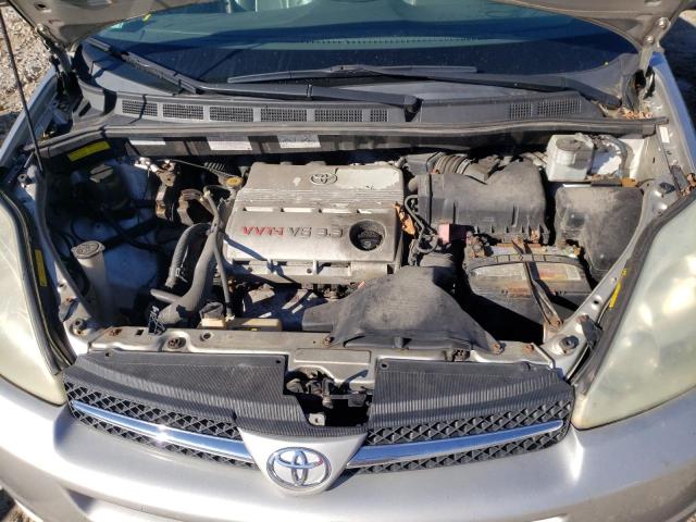 Photo 7 from auction – 2004 TOYOTA SIENNA XLE with VIN 5TDBA22C04S026772