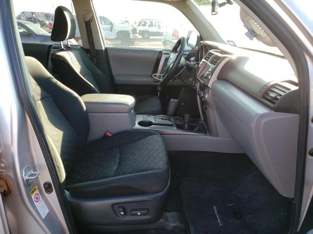 Photo 5 from auction – 2010 TOYOTA 4RUNNER SR with VIN JTEBU5JR7A5032242