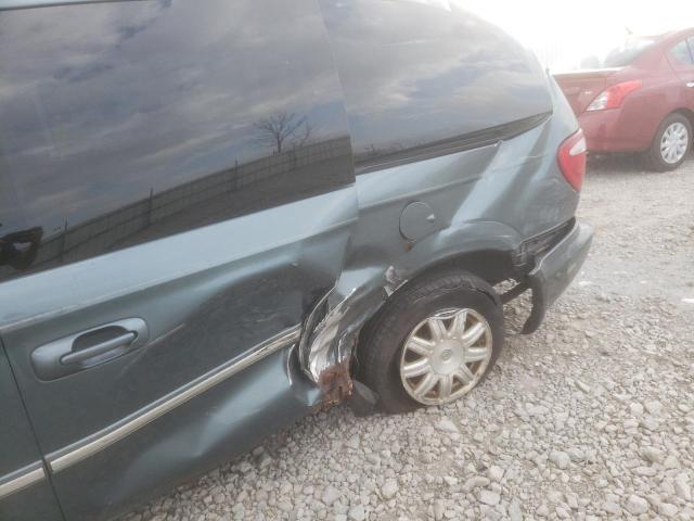 Photo 9 from auction – 2006 CHRYSLER TOWN & COU with VIN 2A4GP54L86R836465