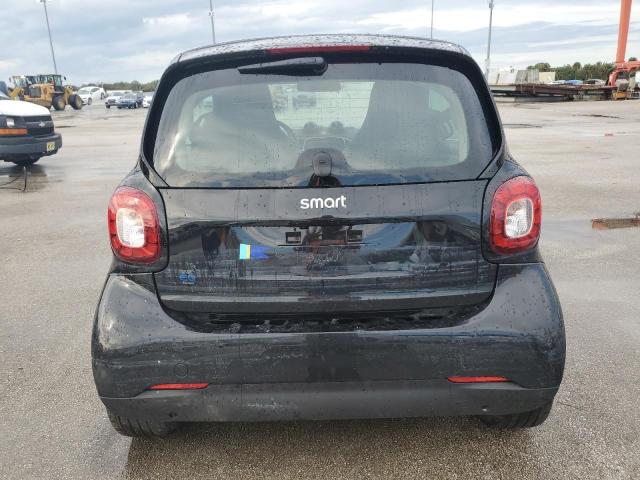 Photo 6 from auction – 2019 SMART FORTWO with VIN WMEFJ9BA7KK385776