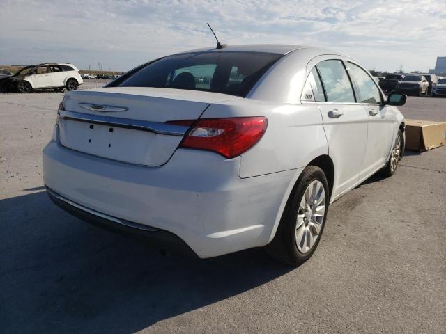 Photo 4 from auction – 2014 CHRYSLER 200 LX with VIN 1C3CCBAB5EN142018