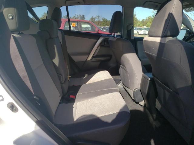 Photo 6 from auction – 2015 TOYOTA RAV4 LE with VIN JTMBFREV8FD118847