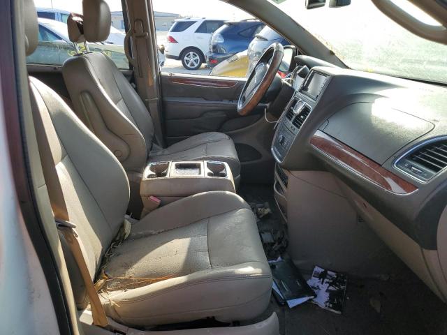 Photo 5 from auction – 2012 CHRYSLER TOWN & COU with VIN 2C4RC1CG1CR300783