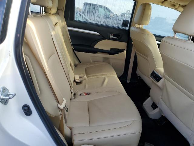 Photo 6 from auction – 2016 TOYOTA HIGHLANDER with VIN 5TDKKRFH0GS179555