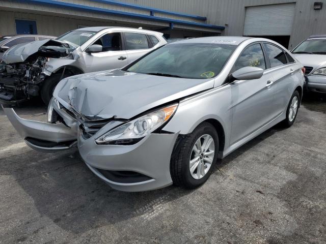 Photo 2 from auction – 2014 HYUNDAI SONATA GLS with VIN 5NPEB4AC3EH890844