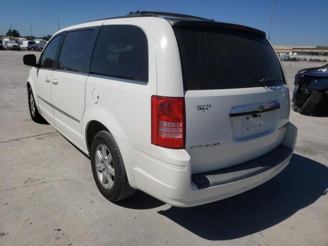 Photo 3 from auction – 2010 CHRYSLER TOWN & COU with VIN 2A4RR5D18AR249824