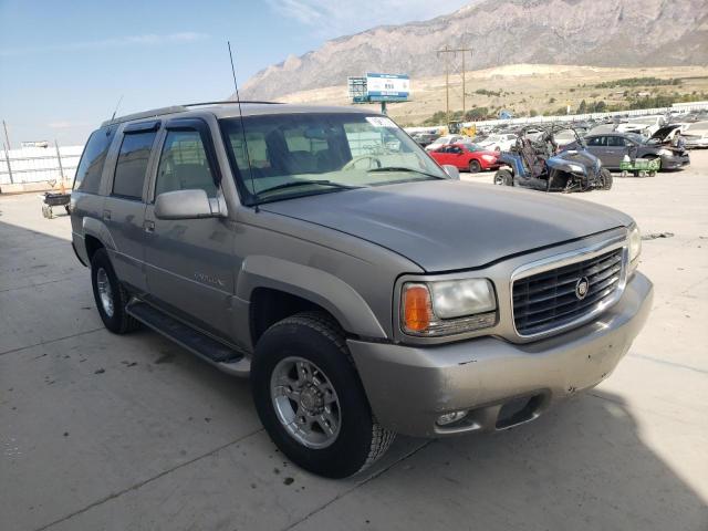 CADILLAC ESCALADE L 2000 with VIN 1GYEK63R2YR224739 - Photo from auction