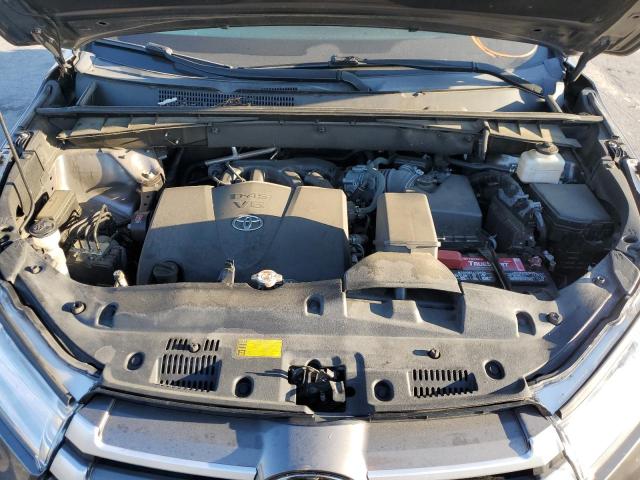 Photo 7 from auction – 2018 TOYOTA HIGHLANDER with VIN 5TDZZRFH4JS269180