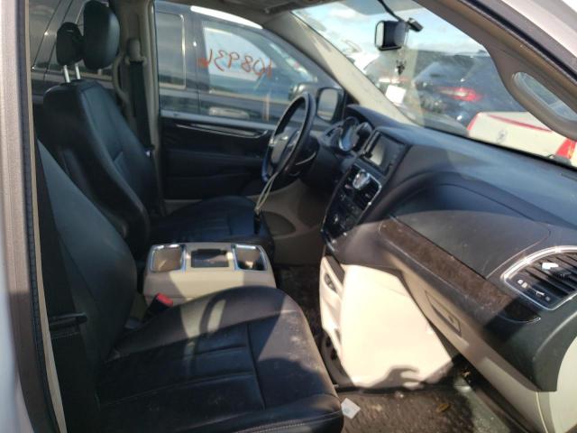 Photo 5 from auction – 2013 CHRYSLER TOWN & COU with VIN 2C4RC1BG1DR815334