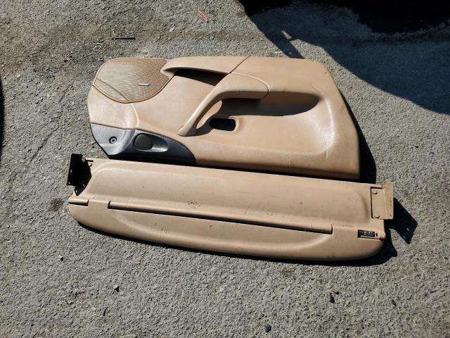 Photo 9 from auction – 2000 MAZDA MX-5 MIATA with VIN JM1NB3533Y0153598