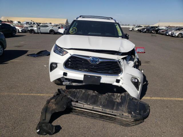 Photo 9 from auction – 2022 TOYOTA HIGHLANDER with VIN 5TDEBRCH4NS092711