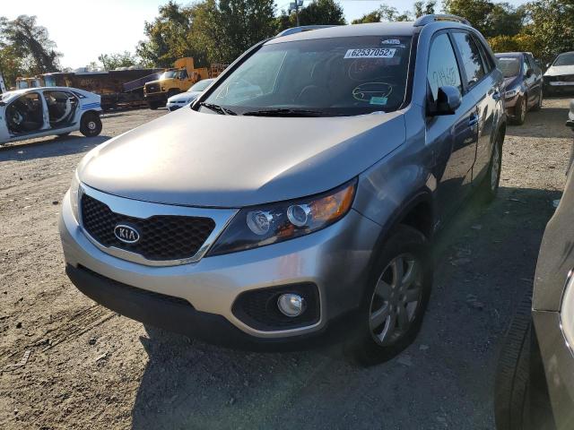 Photo 2 from auction – 2013 KIA SORENTO LX with VIN 5XYKTDA29DG400484
