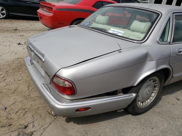 Photo 9 from auction – 2000 JAGUAR VANDENPLAS with VIN SAJDA24C5YLF19543