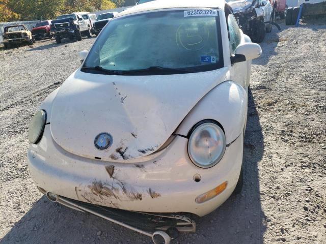 Photo 9 from auction – 2004 VOLKSWAGEN NEW BEETLE with VIN 3VWCM31Y04M329627