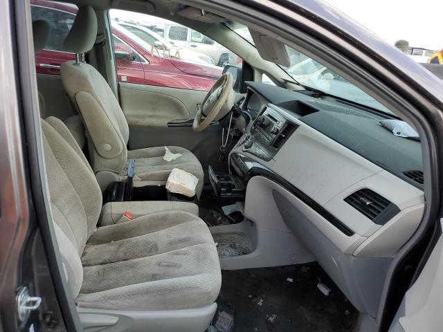 Photo 5 from auction – 2013 TOYOTA SIENNA LE with VIN 5TDKK3DC6DS299229