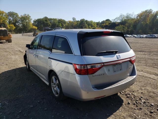 Photo 3 from auction – 2011 HONDA ODYSSEY TO with VIN 5FNRL5H97BB037422