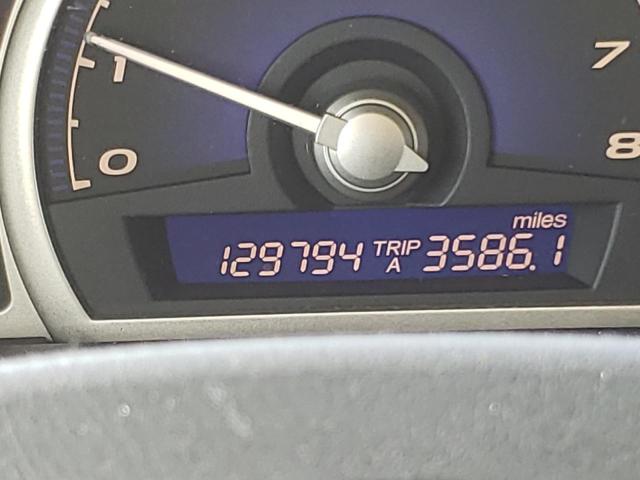 Photo 8 from auction – 2011 HONDA CIVIC LX with VIN 19XFA1F51BE031459