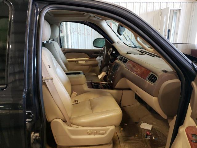 Photo 5 from auction – 2011 CHEVROLET SUBURBAN K with VIN 1GNSKKE36BR246669