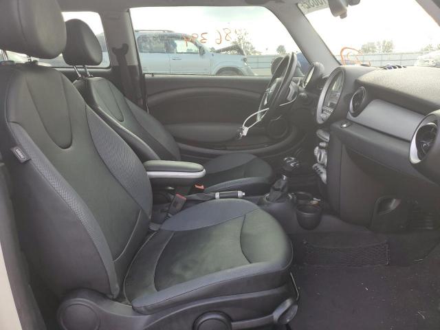 Photo 5 from auction – 2009 MINI COOPER CLU with VIN WMWML33509TX33952
