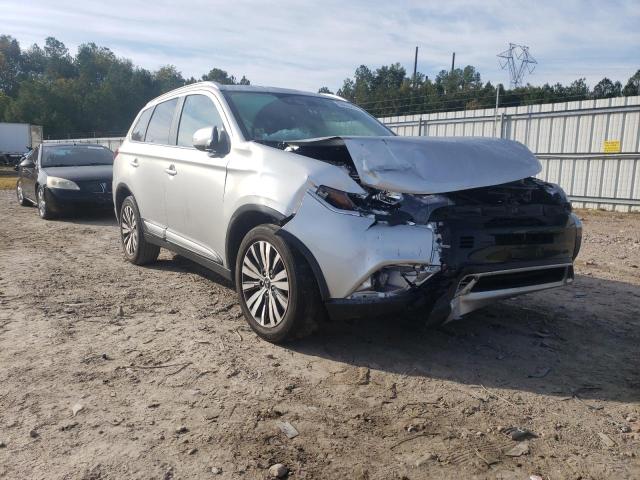 MITSUBISHI OUTLANDER 2020 with VIN JA4AZ3A31LZ017887 - Photo from auction