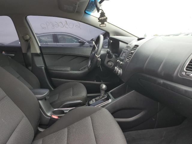 Photo 5 from auction – 2018 KIA FORTE LX with VIN 3KPFK4A77JE211731