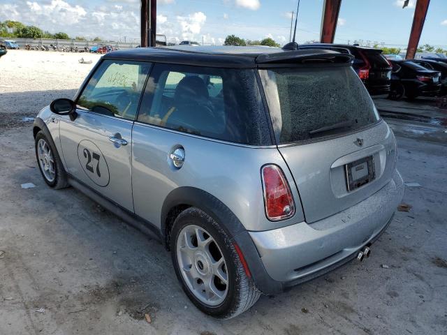 Photo 3 from auction – 2006 MINI COOPER S with VIN WMWRE33506TL17282