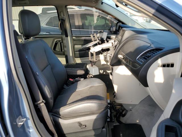 Photo 5 from auction – 2011 CHRYSLER TOWN & COU with VIN 2A4RR8DG0BR773024