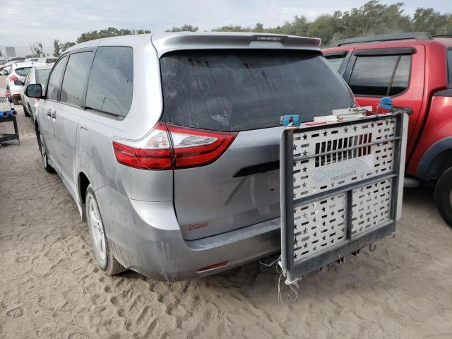 Photo 3 from auction – 2018 TOYOTA SIENNA L with VIN 5TDZZ3DC2JS912212