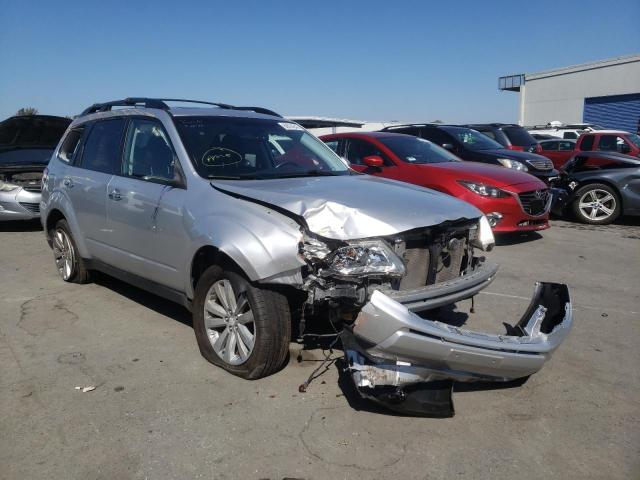SUBARU FORESTER L 2011 with VIN JF2SHAEC3BH747740 - Photo from auction