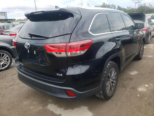 Photo 4 from auction – 2018 TOYOTA HIGHLANDER with VIN 5TDKZRFH5JS544895