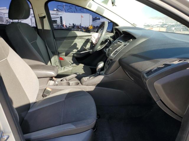 Zdjęcie 5 z aukcji – 2014 FORD FOCUS SE z VIN 1FADP3K25EL442281