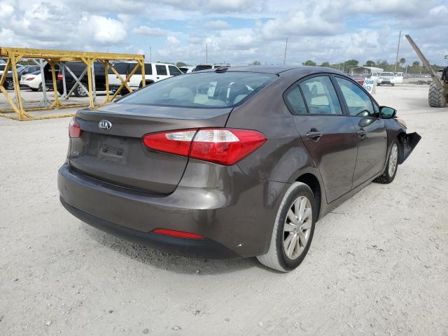 Photo 4 from auction – 2015 KIA FORTE LX with VIN KNAFX4A67F5255477