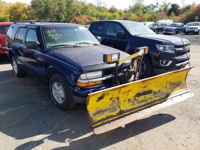 CHEVROLET BLAZER 2001 with VIN 1GNDT13WX12107990 - Photo from auction