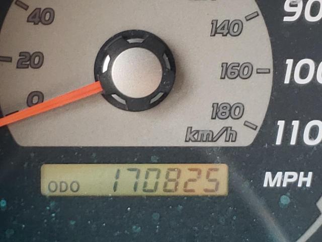 Photo 8 from auction – 2005 TOYOTA 4RUNNER SR with VIN JTEBU14R558032958