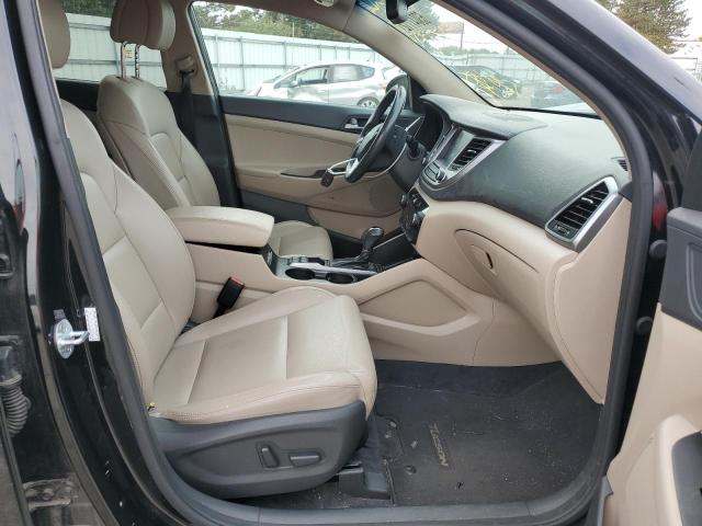 Photo 5 from auction – 2017 HYUNDAI TUCSON LIM with VIN KM8J33A47HU369436