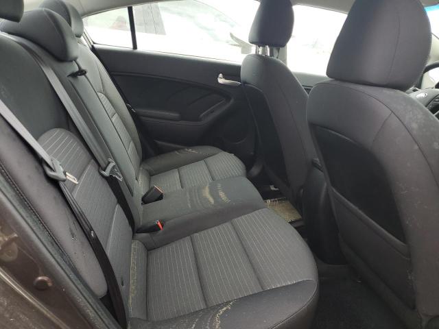 Photo 6 from auction – 2017 KIA FORTE LX with VIN 3KPFL4A70HE133784