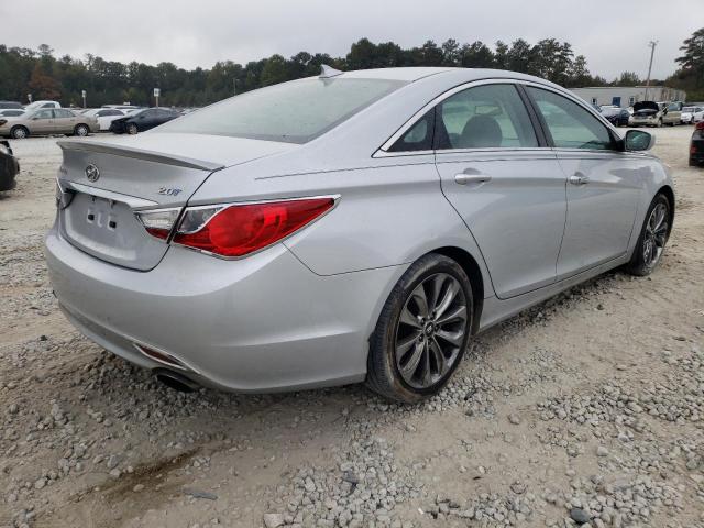 Photo 4 from auction – 2012 HYUNDAI SONATA SE with VIN 5NPEC4AB8CH436445