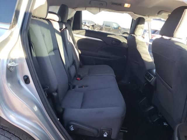Photo 6 from auction – 2015 TOYOTA HIGHLANDER with VIN 5TDZARFH4FS016570