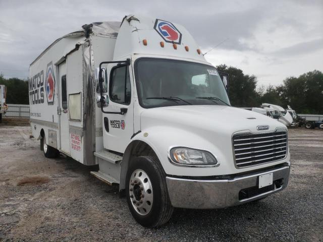 FREIGHTLINER M2 106 MED 2017 with VIN 1FVACWDTXHHHV2392 - Photo from auction