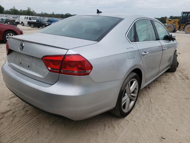 Photo 4 from auction – 2014 VOLKSWAGEN PASSAT SE with VIN 1VWBS7A37EC114097