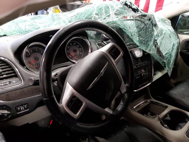 Foto 9 de la subasta – 2016 CHRYSLER TOWN & COU con VIN 2C4RC1CG2GR119035