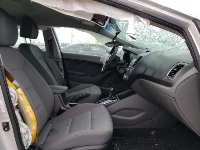 Photo 5 from auction – 2017 KIA FORTE LX with VIN 3KPFK4A72HE073011