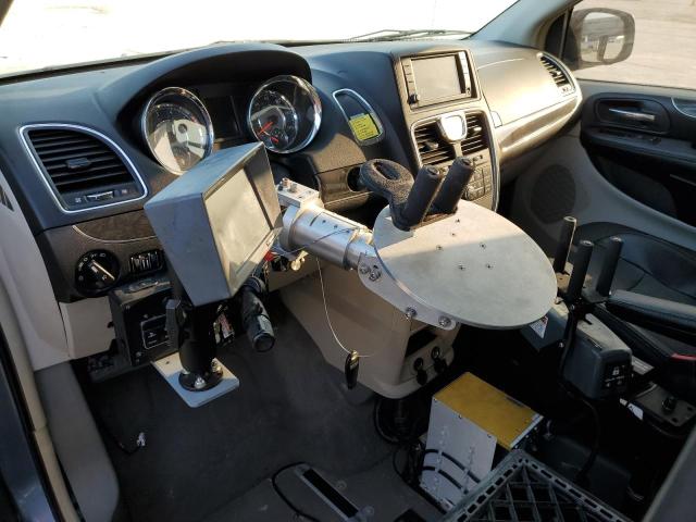 Photo 9 from auction – 2011 CHRYSLER TOWN & COU with VIN 2A4RR8DG0BR773024