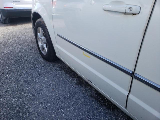 Photo 9 from auction – 2010 DODGE GRAND CARA with VIN 2D4RN5D17AR232744