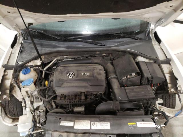 Photo 7 from auction – 2015 VOLKSWAGEN PASSAT SE with VIN 1VWBS7A30FC022279