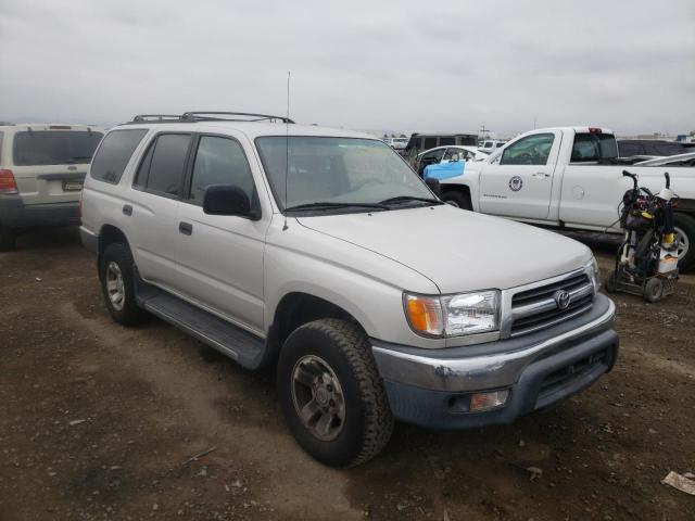 TOYOTA 4RUNNER 2000 with VIN JT3GM84R8Y0063907 - Photo from auction