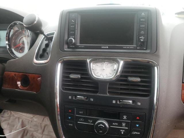 Photo 9 from auction – 2016 CHRYSLER TOWN & COU with VIN 2C4RC1BG8GR288378
