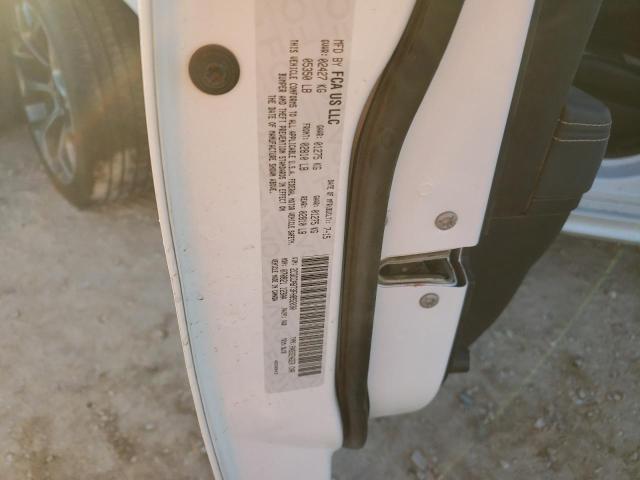 Photo 10 from auction – 2015 CHRYSLER 300 S with VIN 2C3CCABT3FH892030