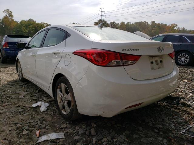 Photo 3 from auction – 2013 HYUNDAI ELANTRA GL with VIN 5NPDH4AE2DH374338