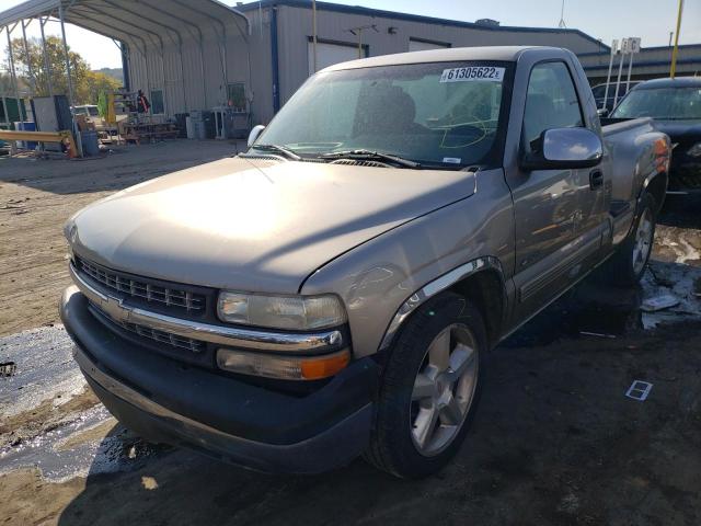 Photo 2 from auction – 2000 CHEVROLET SILVERADO with VIN 1GCEC14T5YZ193681